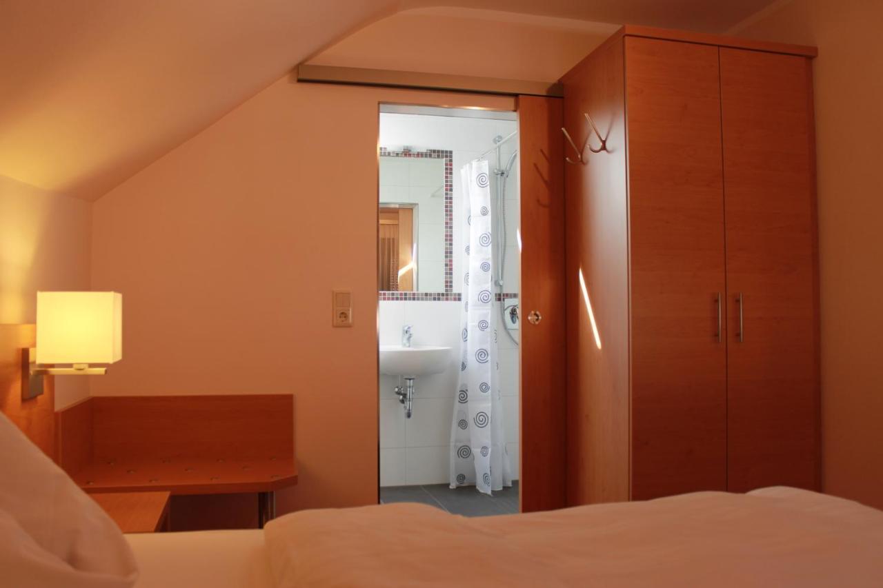 Hotel Huebler Франкфурт на Майн Екстериор снимка