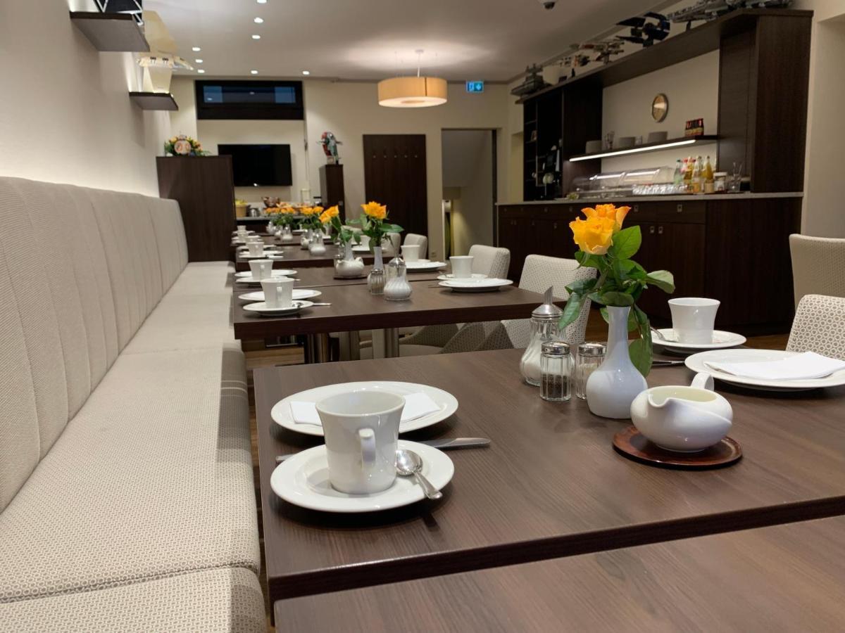 Hotel Huebler Франкфурт на Майн Екстериор снимка