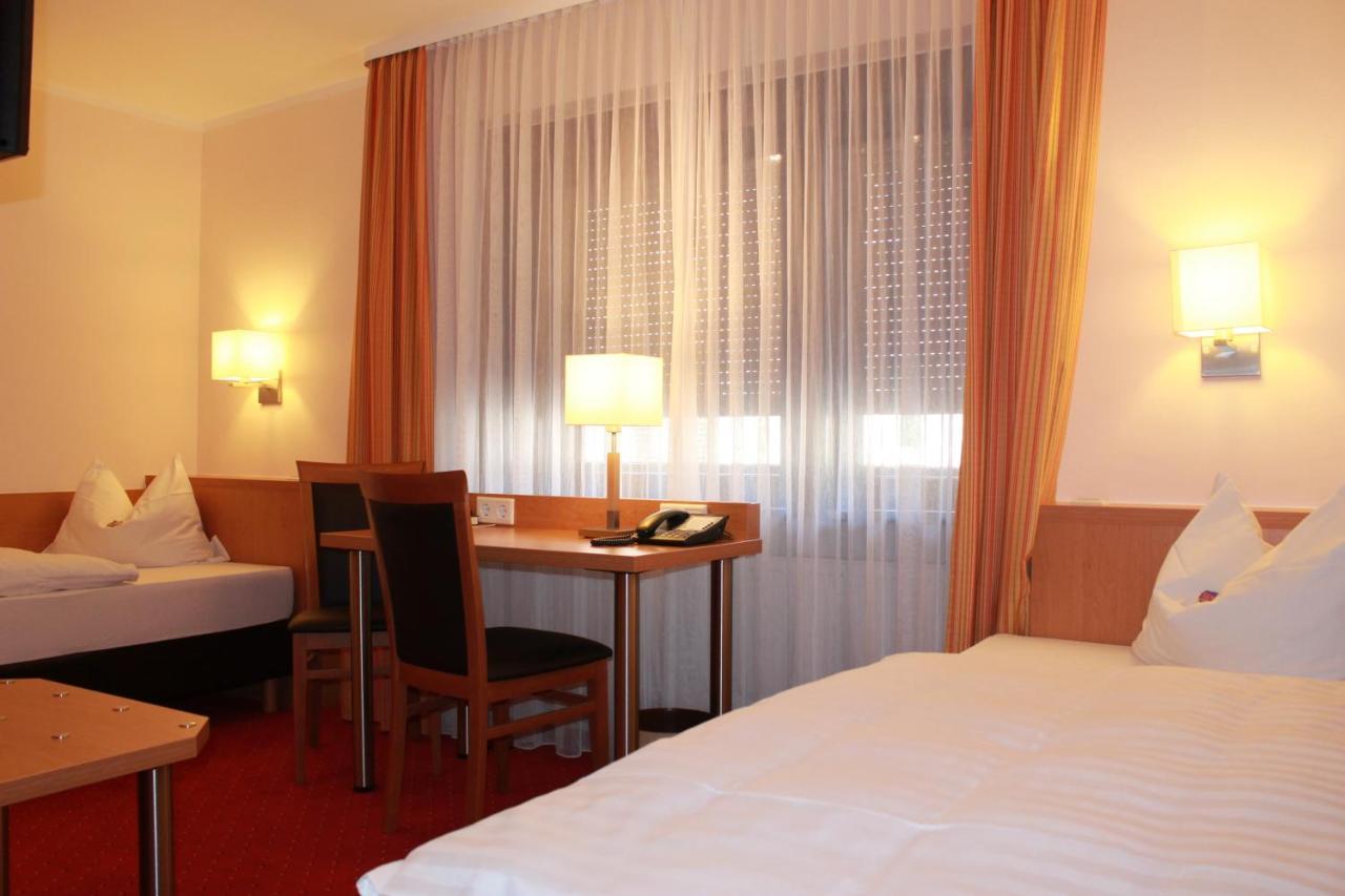 Hotel Huebler Франкфурт на Майн Екстериор снимка